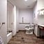 Hampton Inn By Hilton & Suites Duncanville Dallas, TX