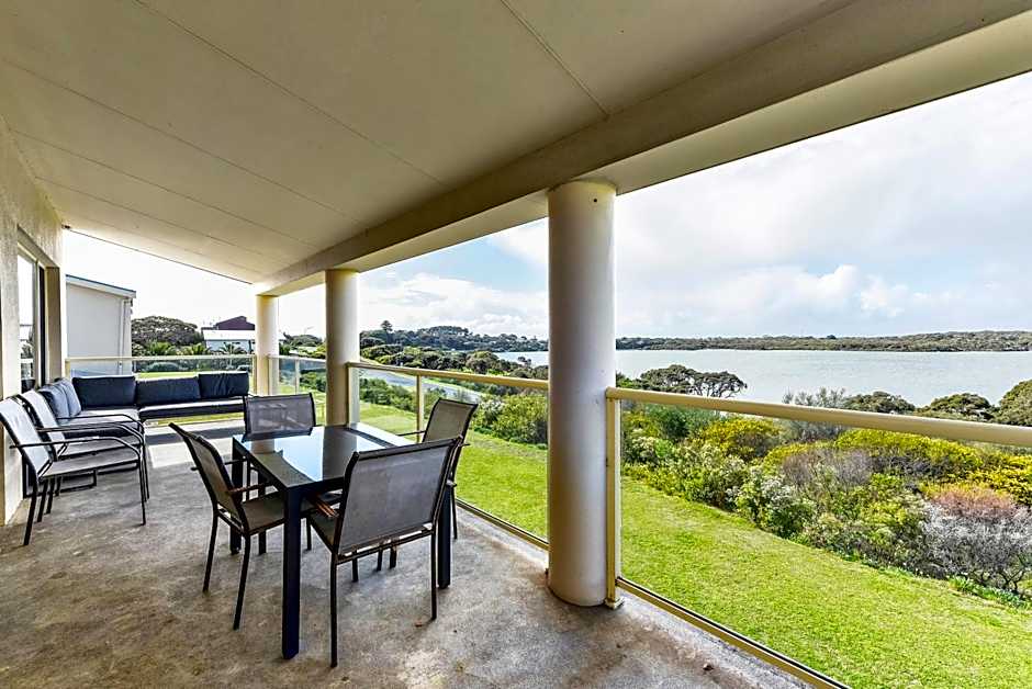 Lakeview Motel & Apartments