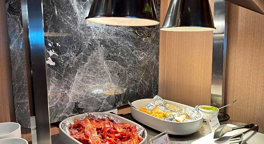 iCheck inn Residences Patong