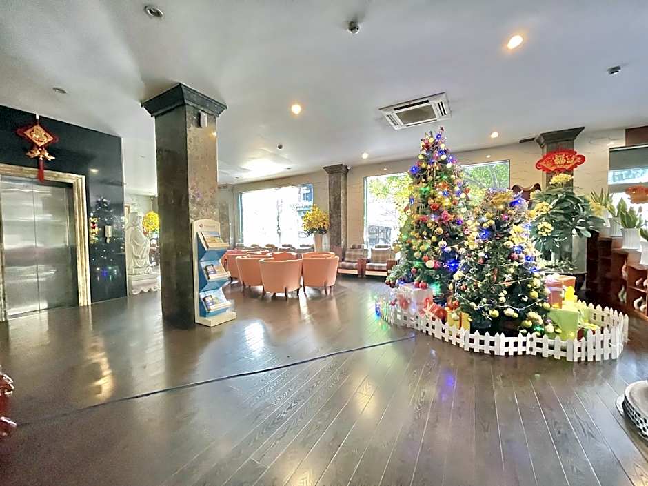 Long Bao Chau Hotel