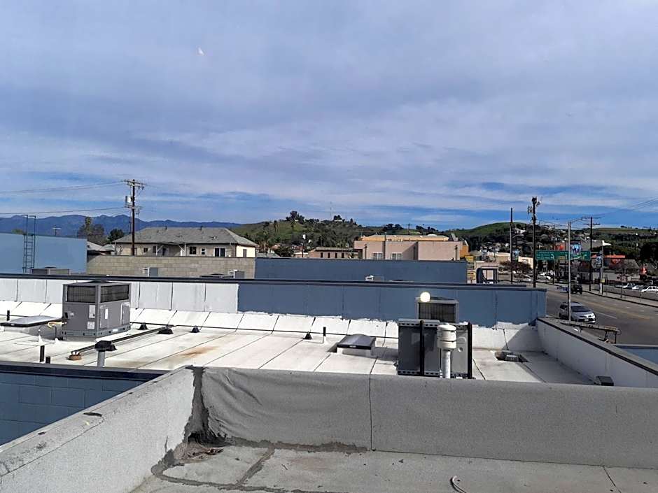 Pads on Pasadena Ave