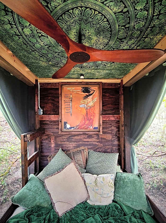 Lost River Hostel
