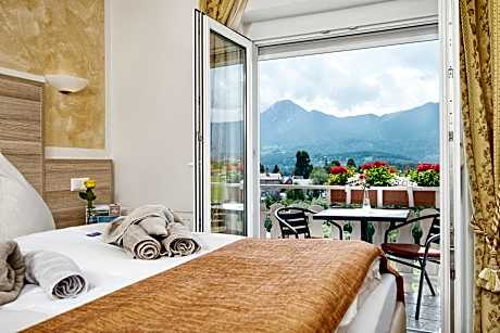 Double Room with Lake View