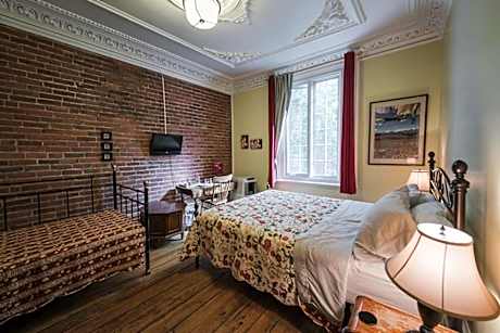 Comfort Triple Room with Shower