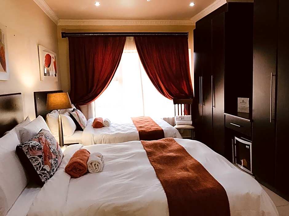 Jay and Bee Guesthouse