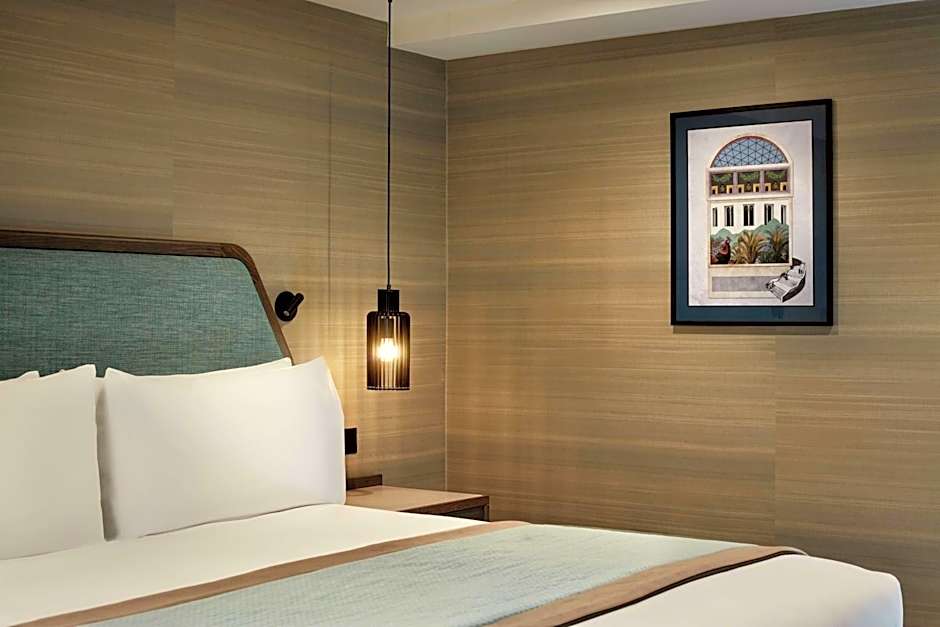 DoubleTree By Hilton London - West End