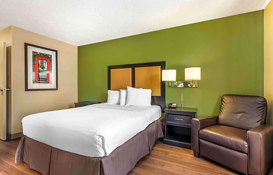 Extended Stay America Suites - Minneapolis - Maple Grove