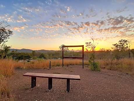 Mt Larcom Tourist Park