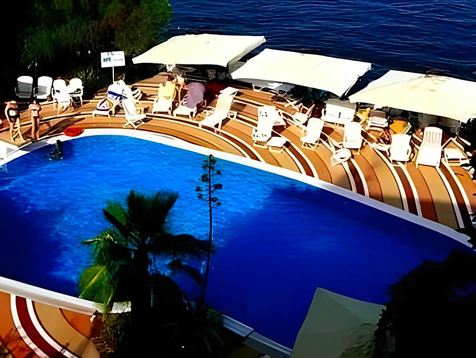 Hotel Giardino Sul Mare
