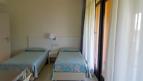 Deluxe One Bedroom Apartment