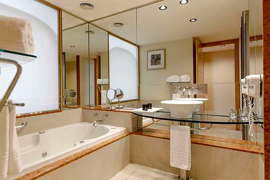DoubleTree by Hilton Buenos Aires