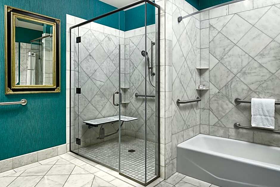 Woolley's Classic Suites