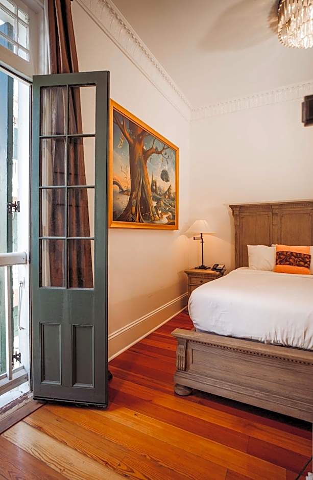 Royal Frenchmen Hotel and Bar