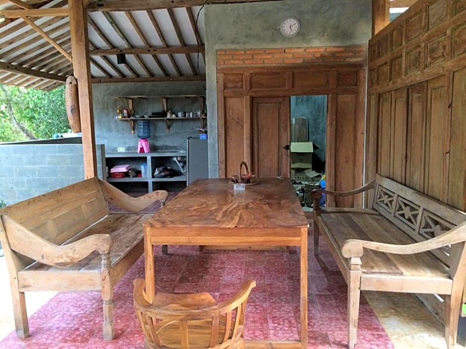 Watukarung Ristu Homestay