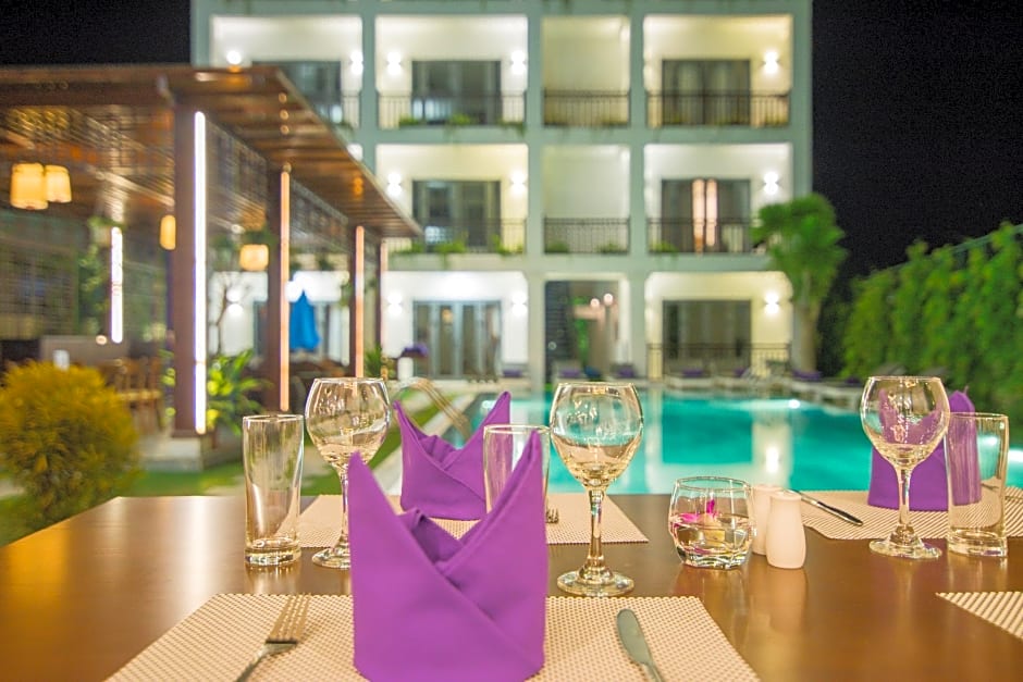 White Lotus Hotel Hoian