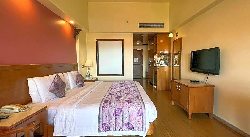 Acron Candolim Regina