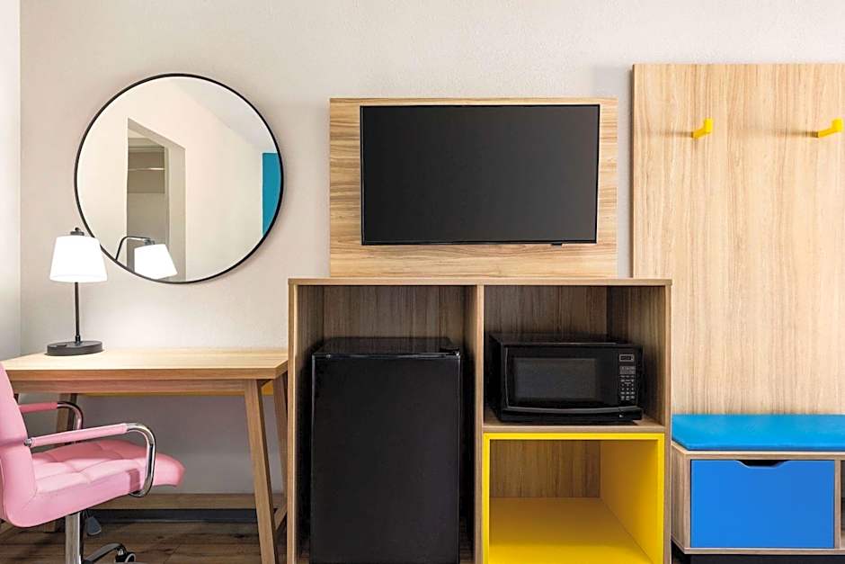 Days Inn by Wyndham Memphis at Graceland