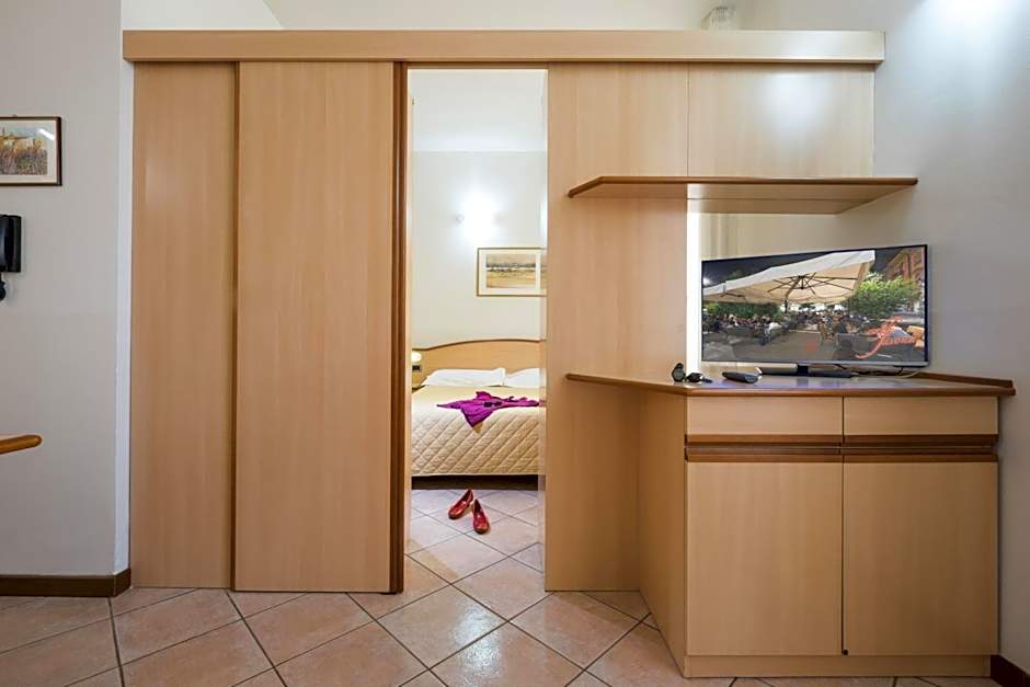 Photo 1 of 6 of Studio Apartment