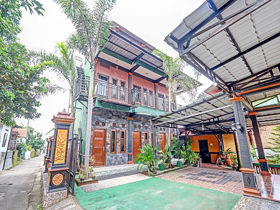 91337 Pandu Homestay Klaten