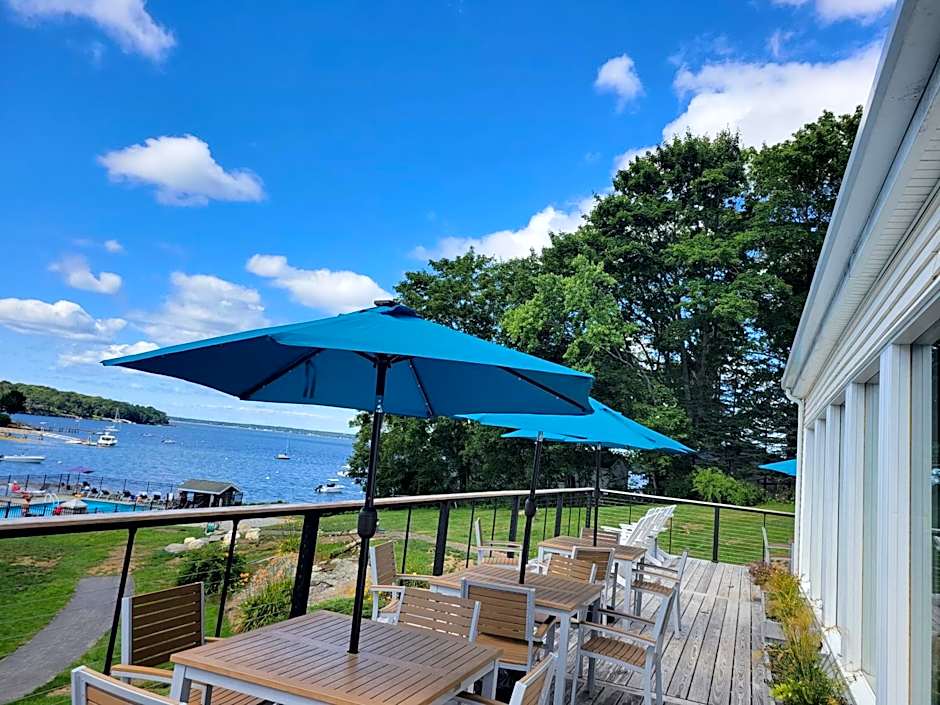 Smuggler's Cove Inn