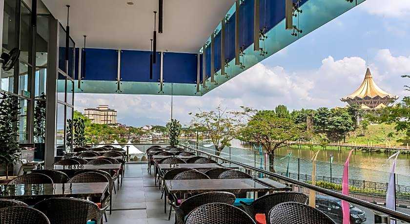 Astana Wing - Riverside Majestic Hotel