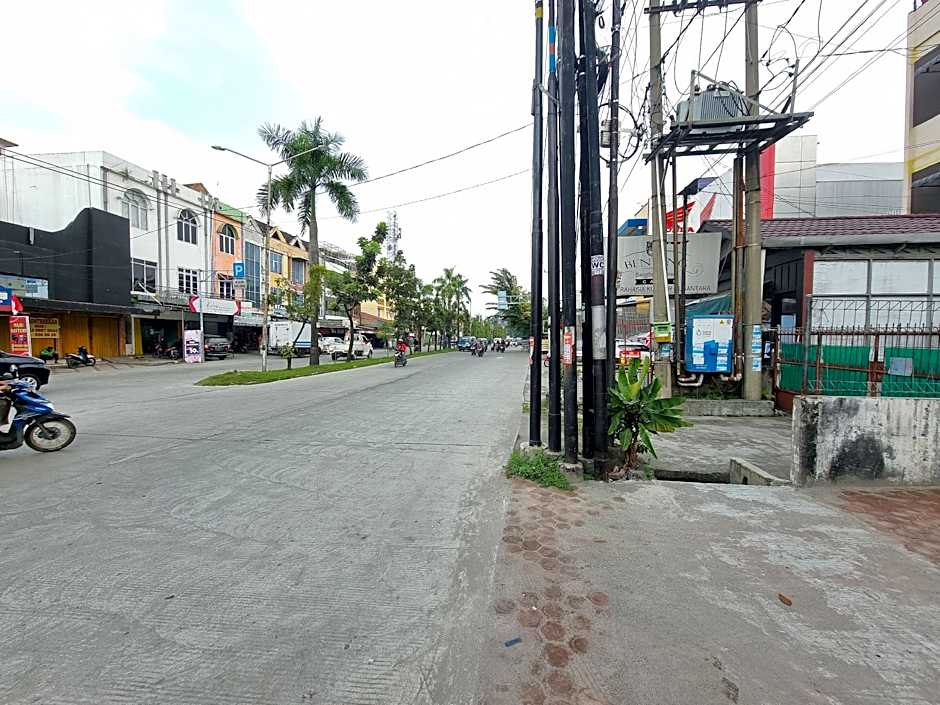 Capital O 90874 Millenium Inn 2