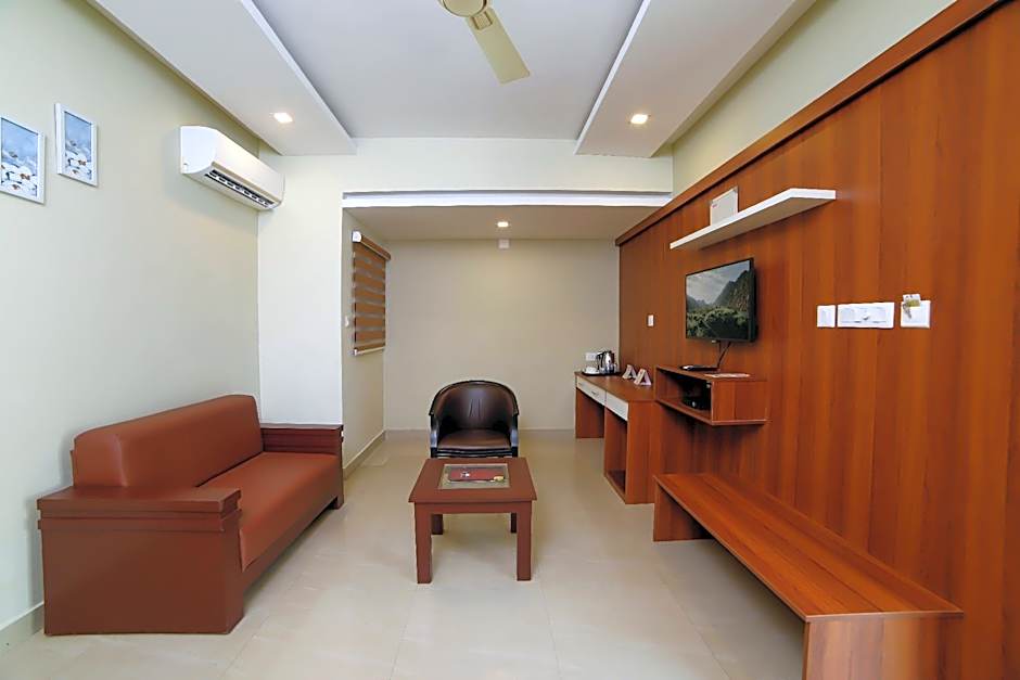 Sreepathi Indraprastha Hotel and Serviced Apartments