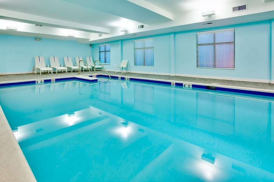 Holiday Inn Express Hotel & Suites Lebanon By IHG