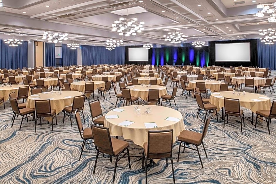 Holiday Inn Portland - Columbia Riverfront by IHG