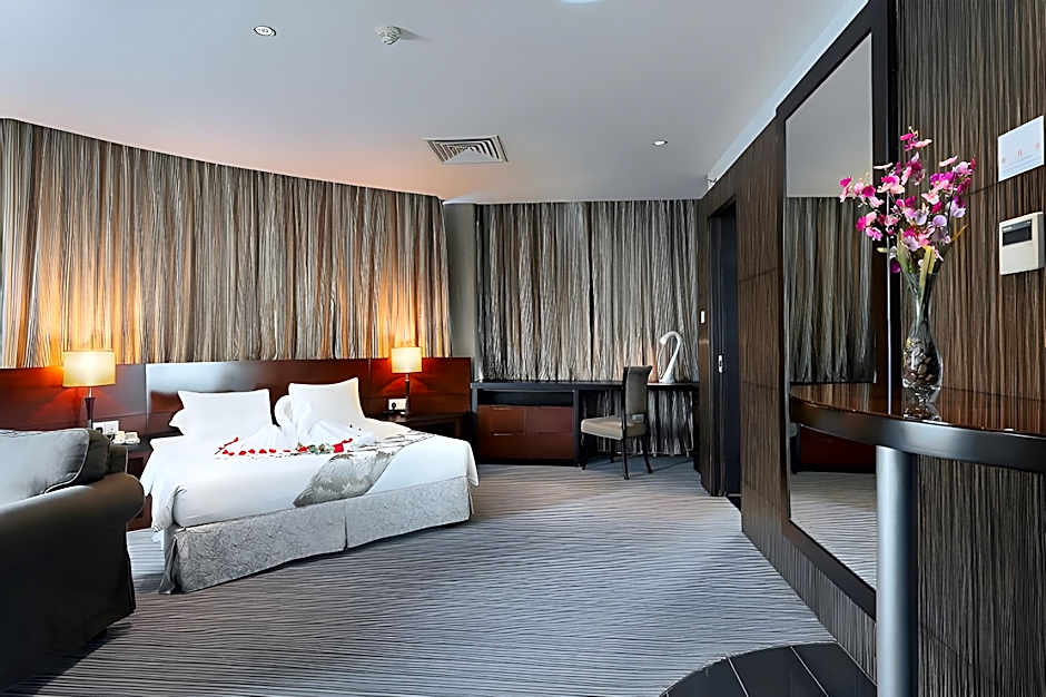 Hotel Sixty3