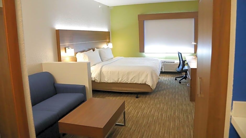 Holiday Inn Express & Suites Colorado Springs North, an IHG Hotel