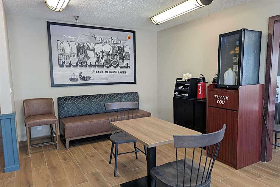 Super 8 by Wyndham Perham