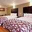 Red Roof Inn & Suites Houston - Hobby Airport