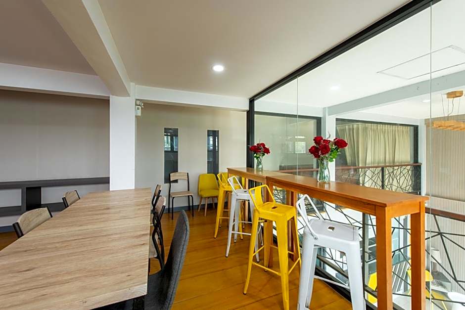 Riski Residence Bangbuathong