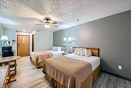 Queen Room with Two Queen Beds - Non-Smoking