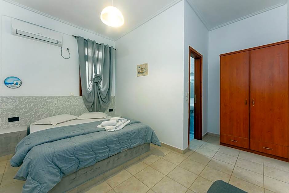 Birds Villa Apartments with Heated Pool - Including Car and Breakfast