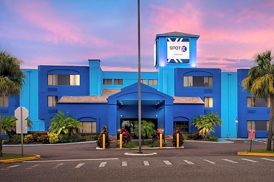 SPOT X Hotel Tampa - Wesley Chapel by The Red Collection