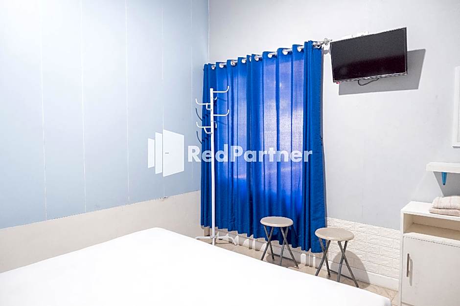 Londres Bed and Breakfast RedPartner near Gembira Loka Zoo