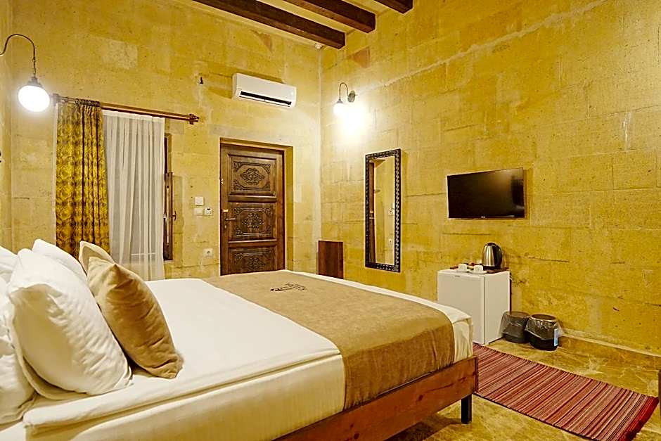 Kayra Cave Suites