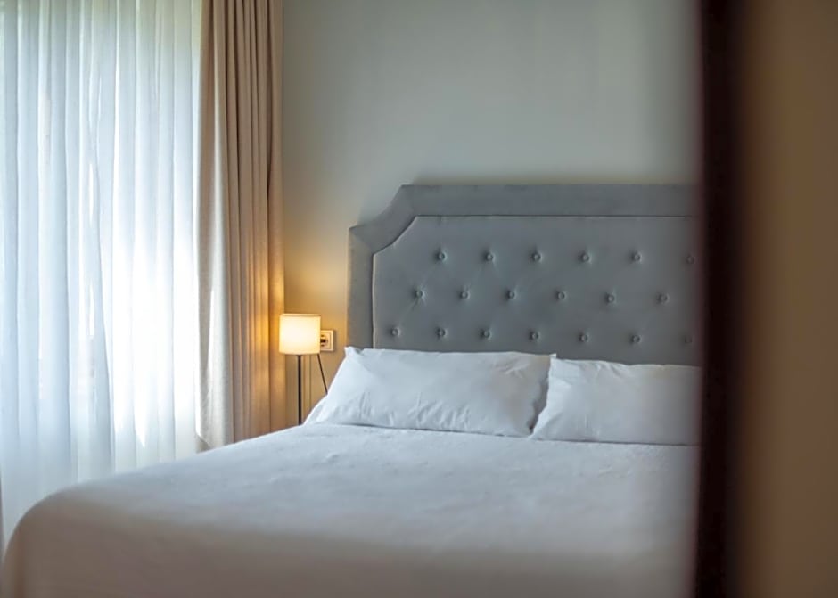 Logis Hotel Restaurante La Casa de Juansabeli