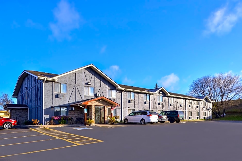 Americas Best Value Inn & Suites Detroit Lakes