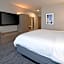 Holiday Inn Express and Suites Valencia - Santa Clarita By IHG