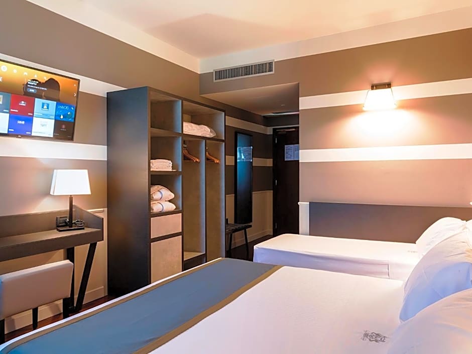Hotel Torresi