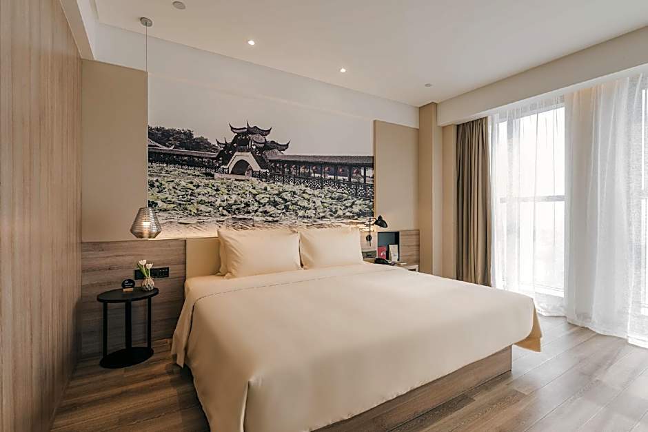 Atour Hotel Kunshan Yongda Commercial Plaza