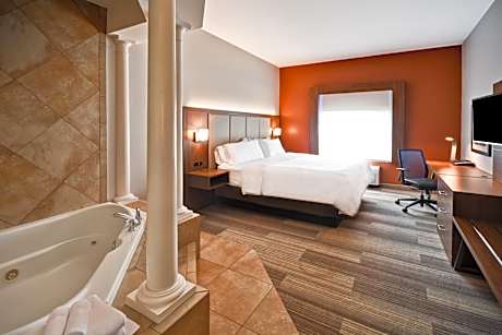 King Suite with Spa Bath