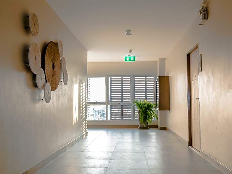 Central Place Angsila