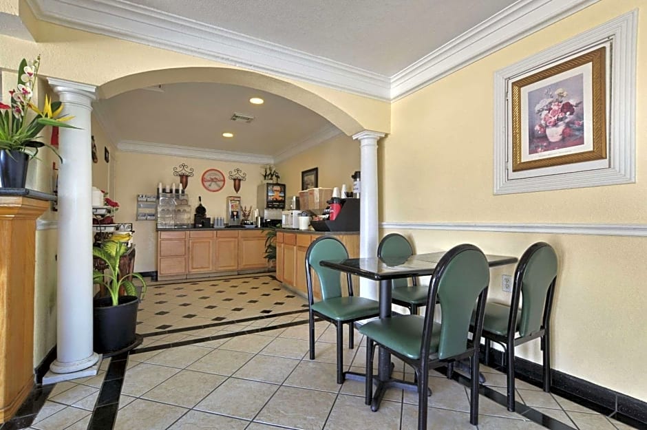 Americas Best Value Inn & Suites-College Station