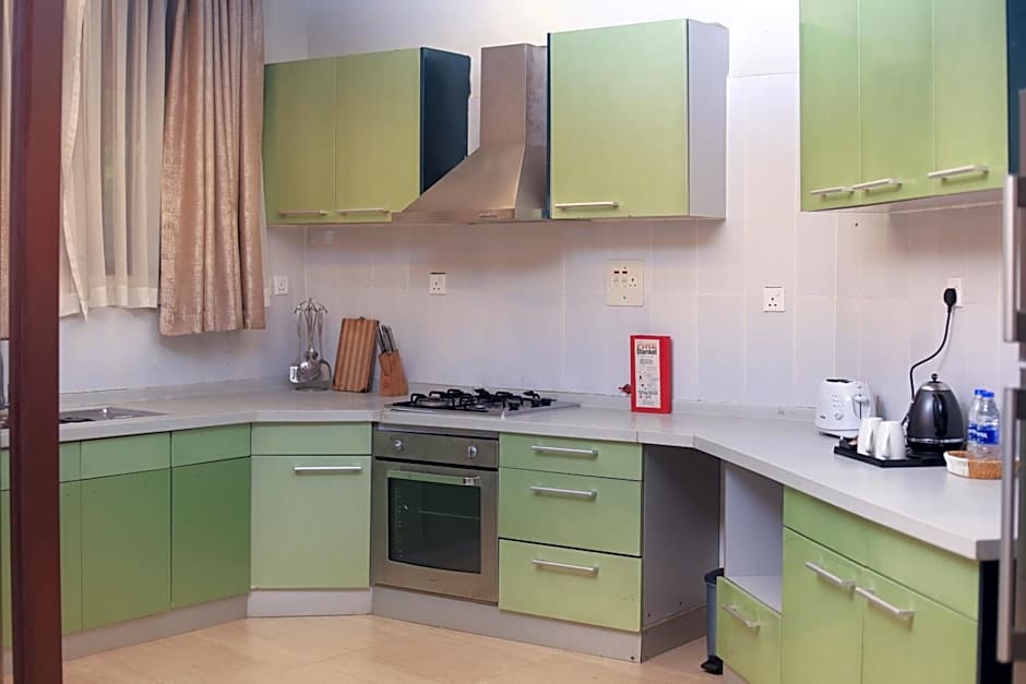 Royal Suites Hotel-Kampala