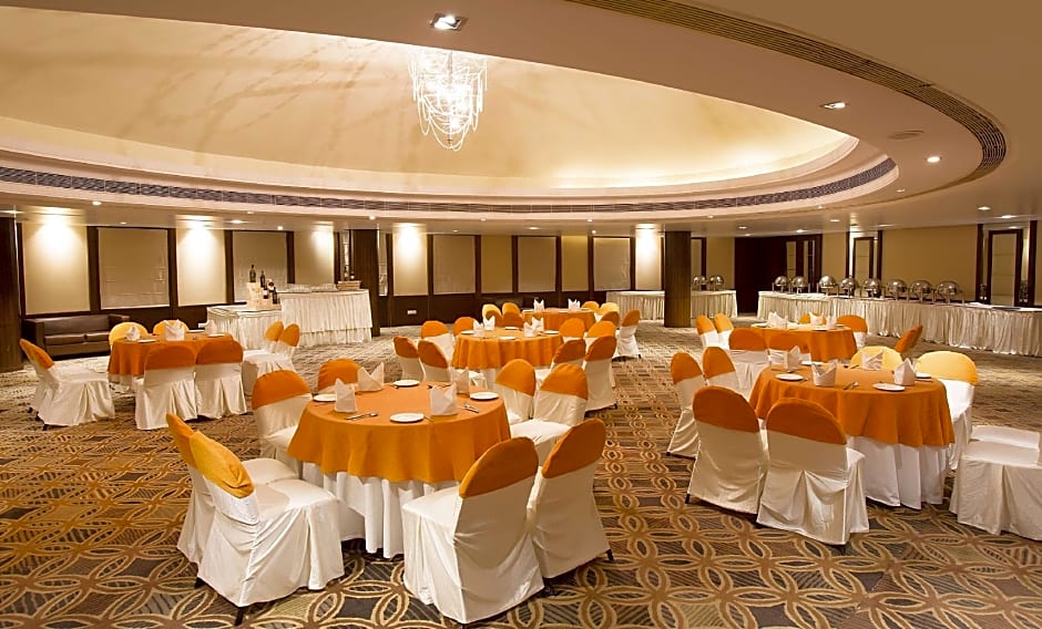 Golden Tulip Chandigarh - Panchkula