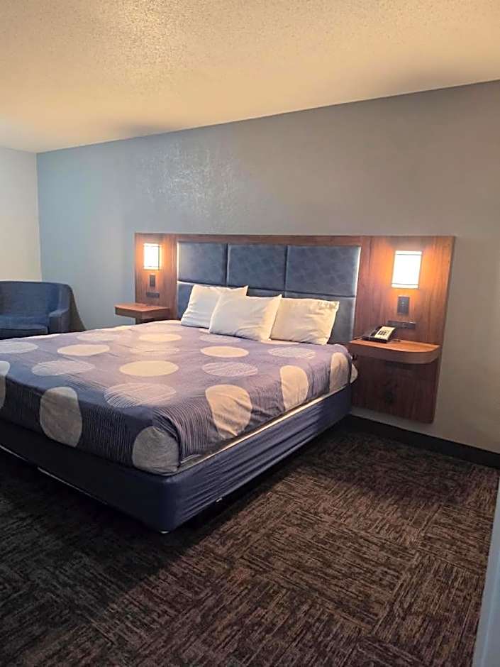 American Inn North Kansas City